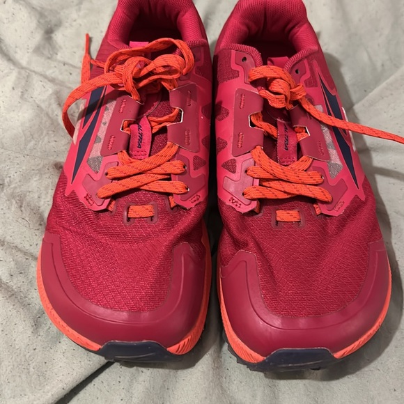 Women’s Altra Lone Peak 7 size 6 red/orange in very good condition - Picture 2 of 5